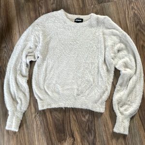 Express Slighty Cropped Fuzzy/Sherpa Cream Sweater - XS
